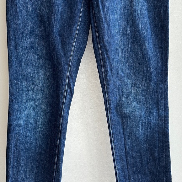 Levi's Dark Wash Skinny Jeans, Size 6/28 - Picture 3 of 16